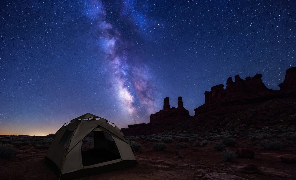 Finvizo tent under starry sky in dark sky park - stargazing overnight minimal g