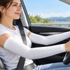 Finvizo white arm sleeve worn while driving in daylight